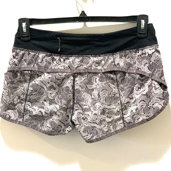 Lululemon Speed Short Florence Speed Short White Black / Black Size 6 - Picture 3 of 8